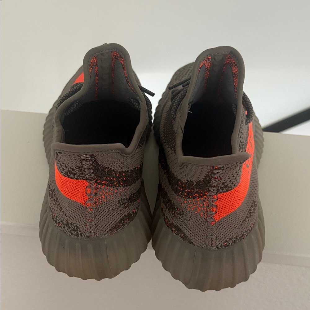 adidas Yeezy Boost 350 V2
Beluga Reflective - Picture 3 of 6